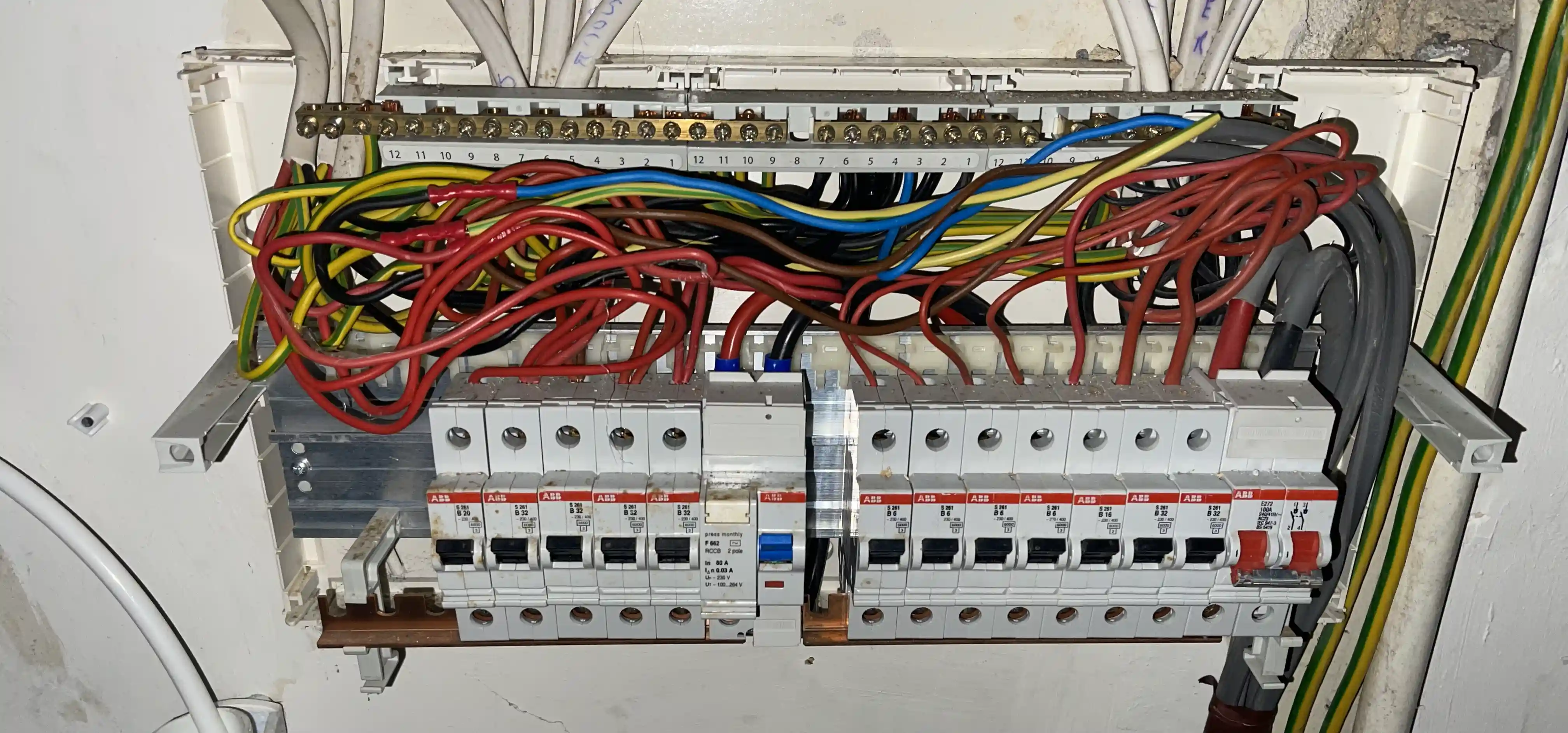 Emergency Electrician Hampton